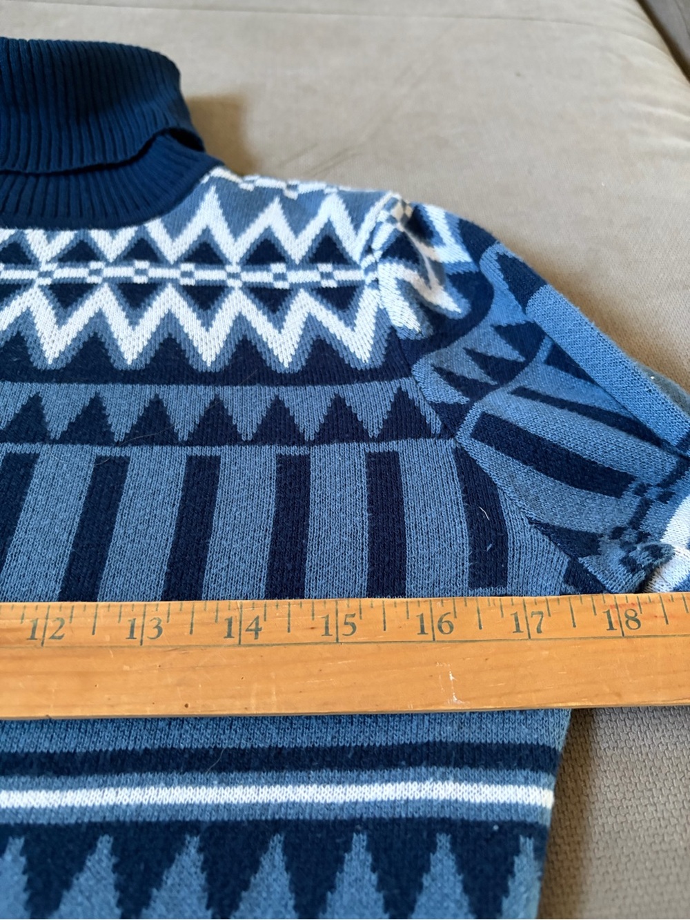 Romeo + Juliet Couture Sweater Dress Blue Geometric Fair Isle Turtleneck M - Picture 5 of 7